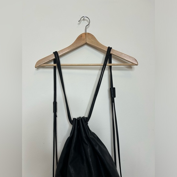 Black Faux-Leather Drawstring Backpack (Forever 21) - Picture 4 of 7